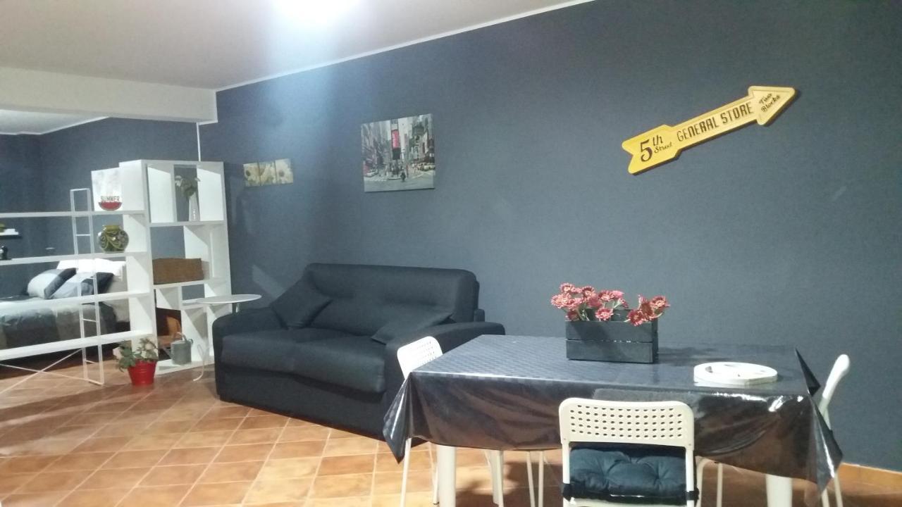Il Loto Apartment กัลตาจีโรเน ภายนอก รูปภาพ