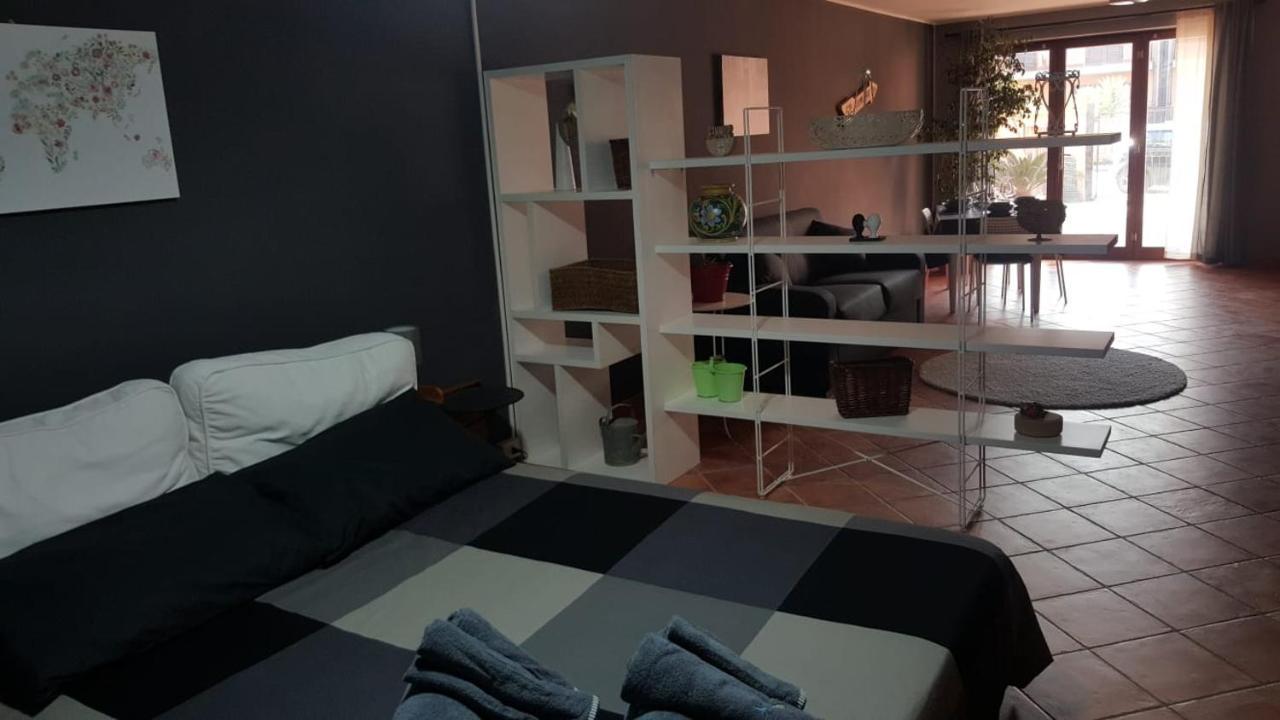 Il Loto Apartment กัลตาจีโรเน ภายนอก รูปภาพ